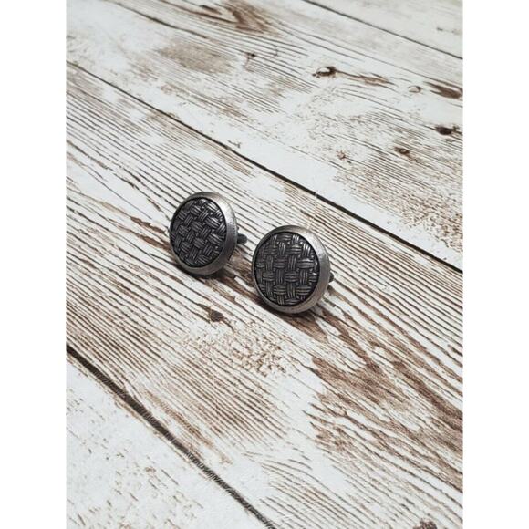 Vintage Clip On Earrings - Dark Silver Tone Cris-Cross Woven Pattern Circle - Picture 4 of 5